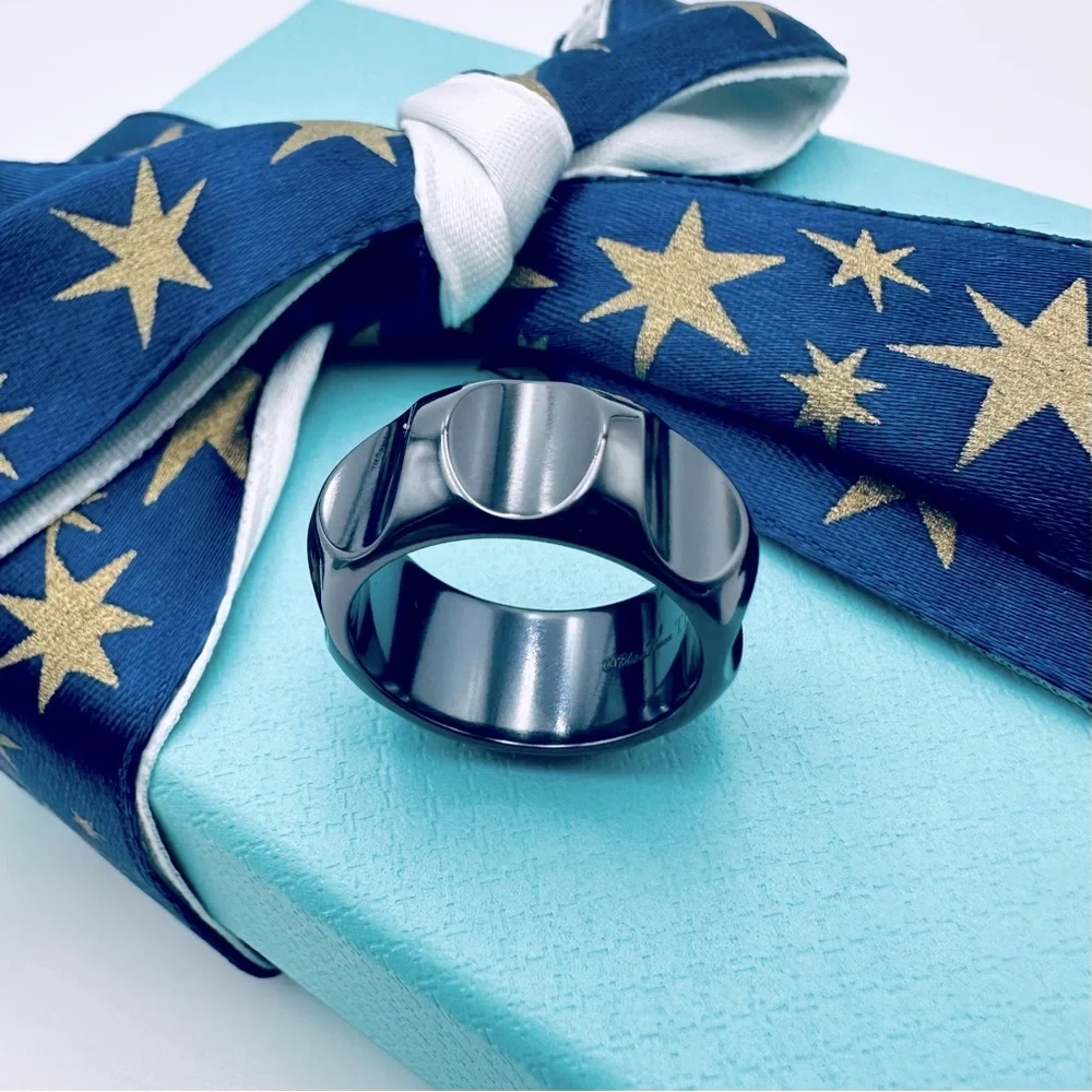 NWT Tiffany & Co. 9 mm Groove Band Ring in Titanium by Picasso with Packaging